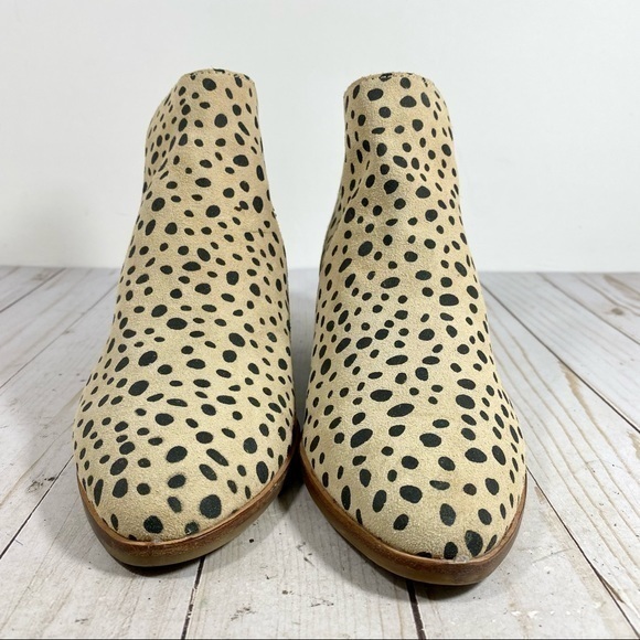 Dolce Vita Kaidie Cream Suede with Black Spots Animal Print Ankle Boots 8 - Picture 2 of 13